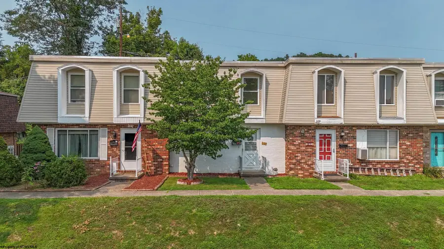 104 Pinewood Road, Clarksburg, WV 26301 - #2
