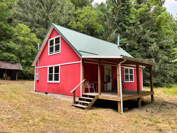 1735 Heavner Grove Road, Buckhannon, WV 26201