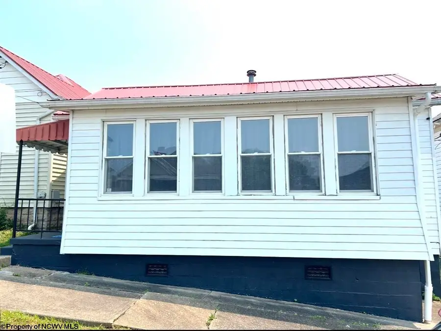 1229 N 15th Street, Clarksburg, WV 26301 - #2