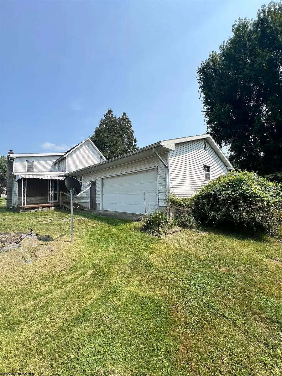 204 Monongahela Avenue, Westover, WV 26501 - #2