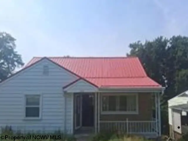 604 S 24TH Street, Weirton, WV 26062 - #1