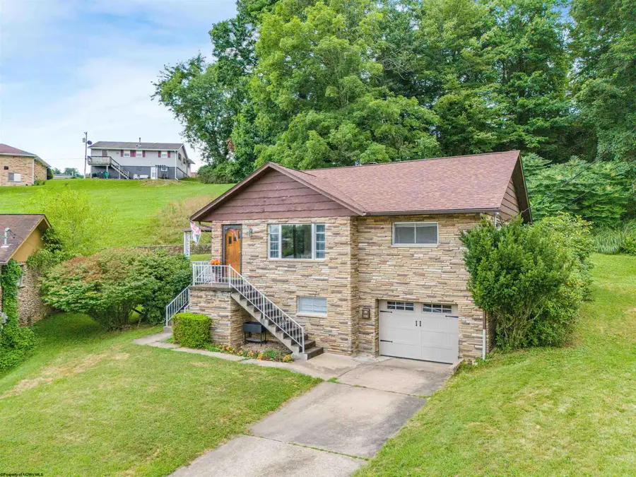 1136 Village Way, Fairmont, WV 26554 - #2