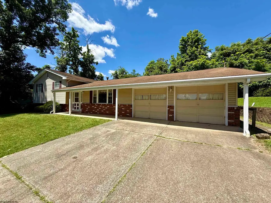 139 GOLF Drive, Fairmont, WV 26554 - #3