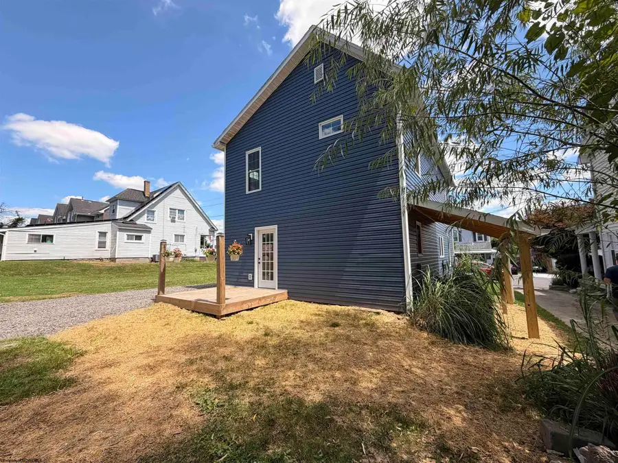 1037 Virginia Avenue, Fairmont, WV 26554 - #3