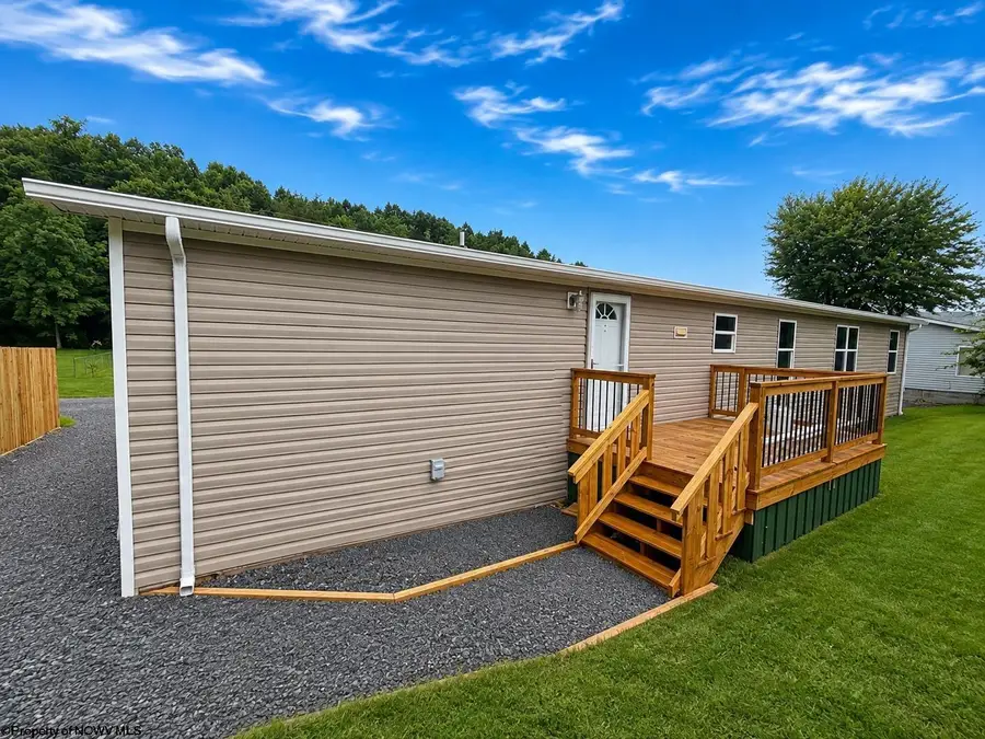 54 Crystal Lane, Bridgeport, WV 26330 - #3