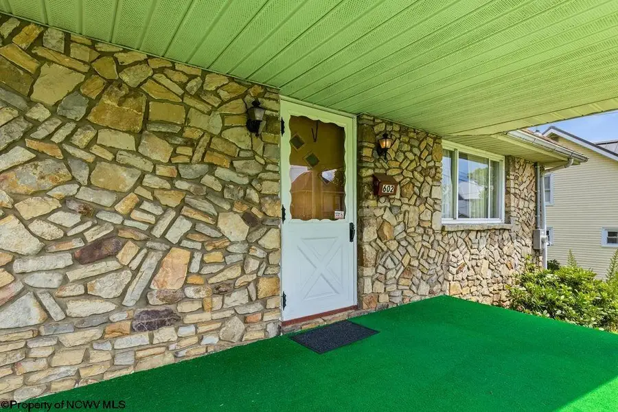 602 Ohio Avenue, Fairmont, WV 26554 - #3