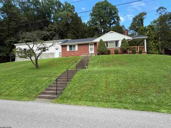 114 Woodlyn Drive, Weston, WV 26452