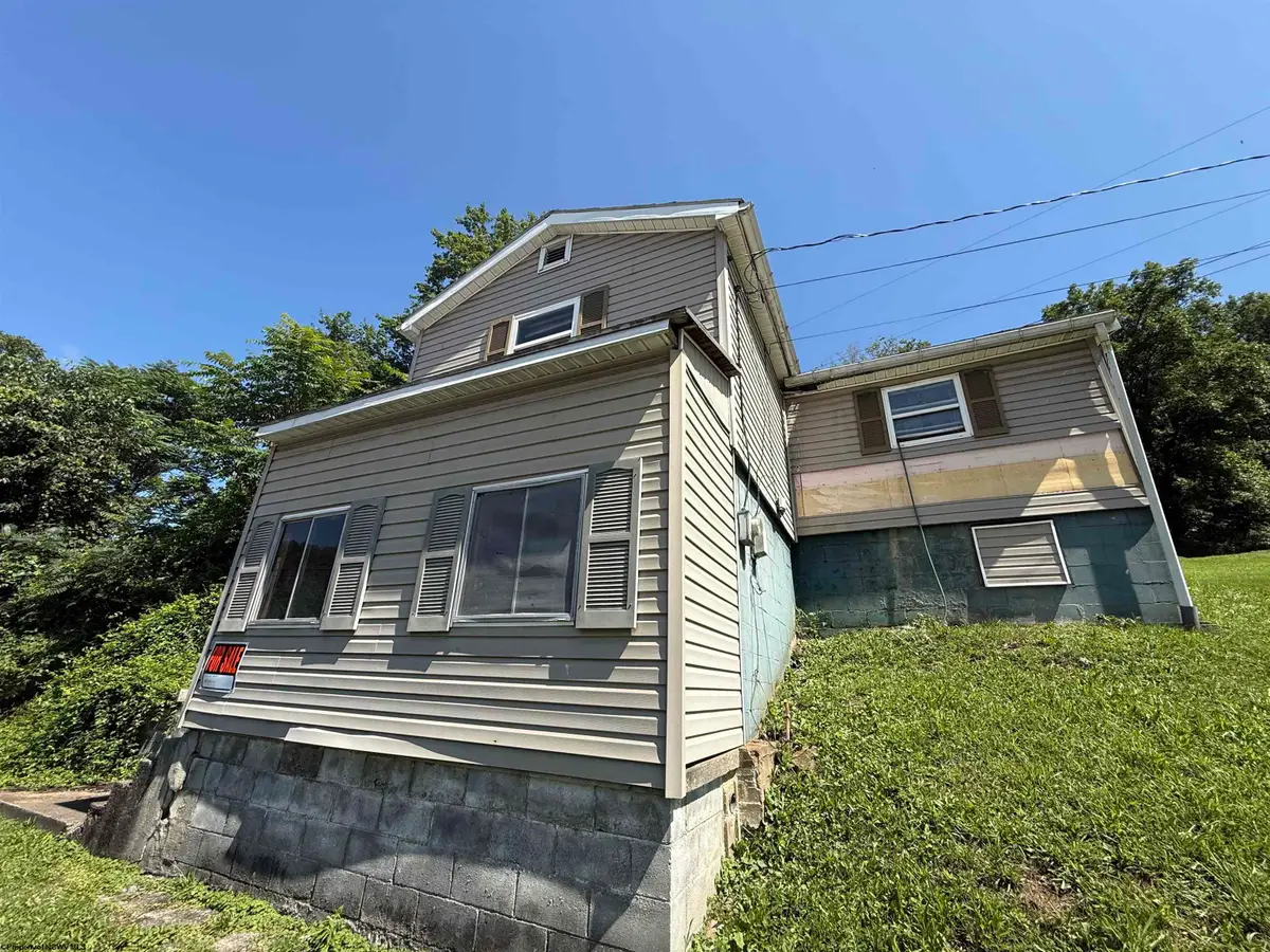 4975 Webster Pike, Grafton, WV 26354 - #1