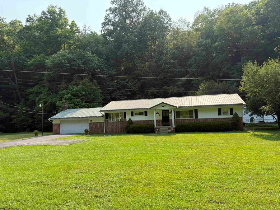1726 Flaggy Meadow Road, Mannington, WV 26582 - #3