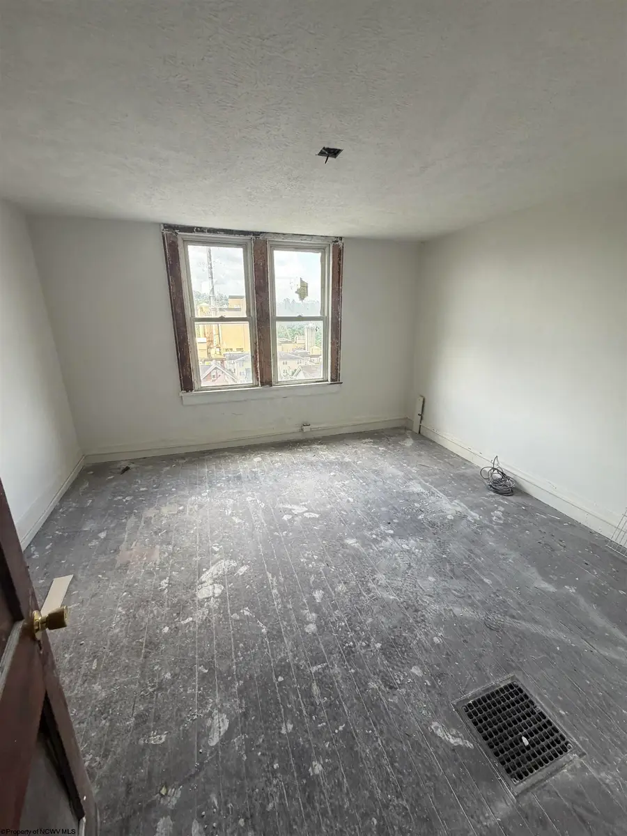 505 Grant Street, Morgantown, WV 26505 - #3