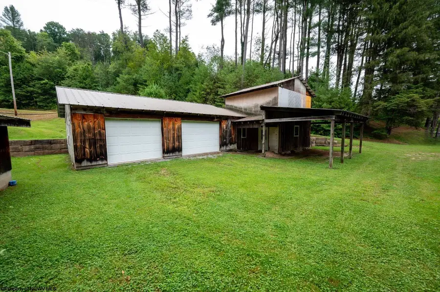 7816 Husky Highway, Mannington, WV 26582 - #3