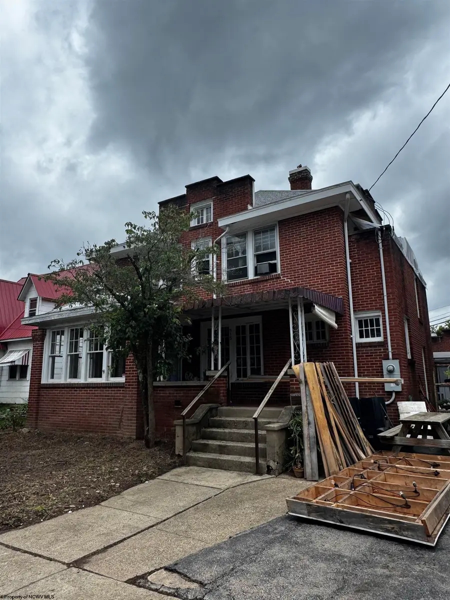 515 Center Avenue, Weston, WV 26452 - #2