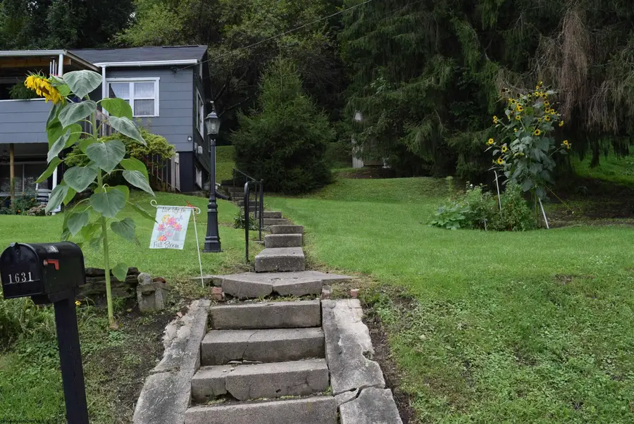 1631 Junkins Avenue, Clarksburg, WV 26301 - #3