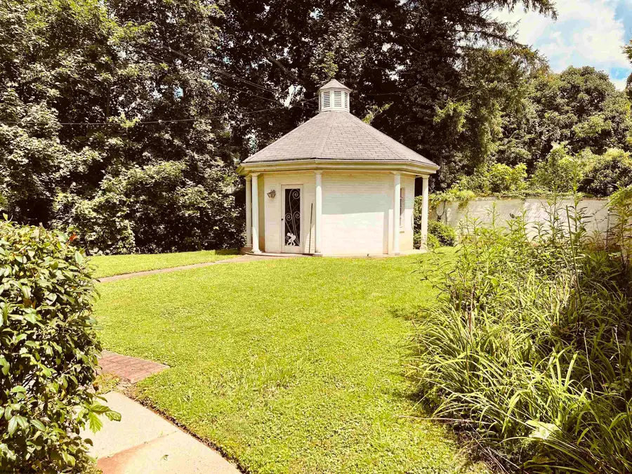 1 E 4th Street, Weston, WV 26452 - #2
