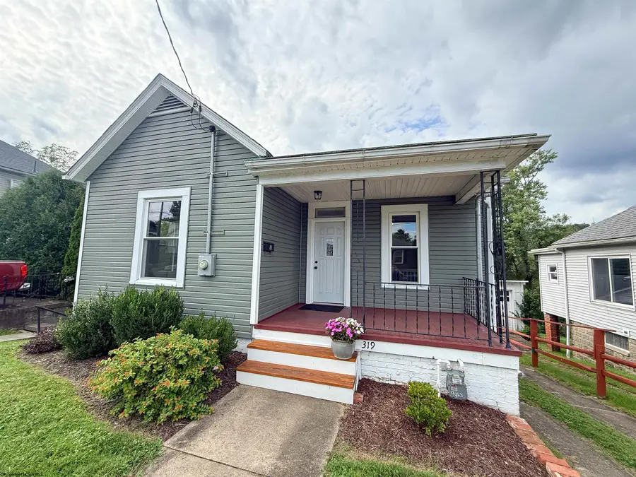 319 Davis Street, Clarksburg, WV 26301 - #2