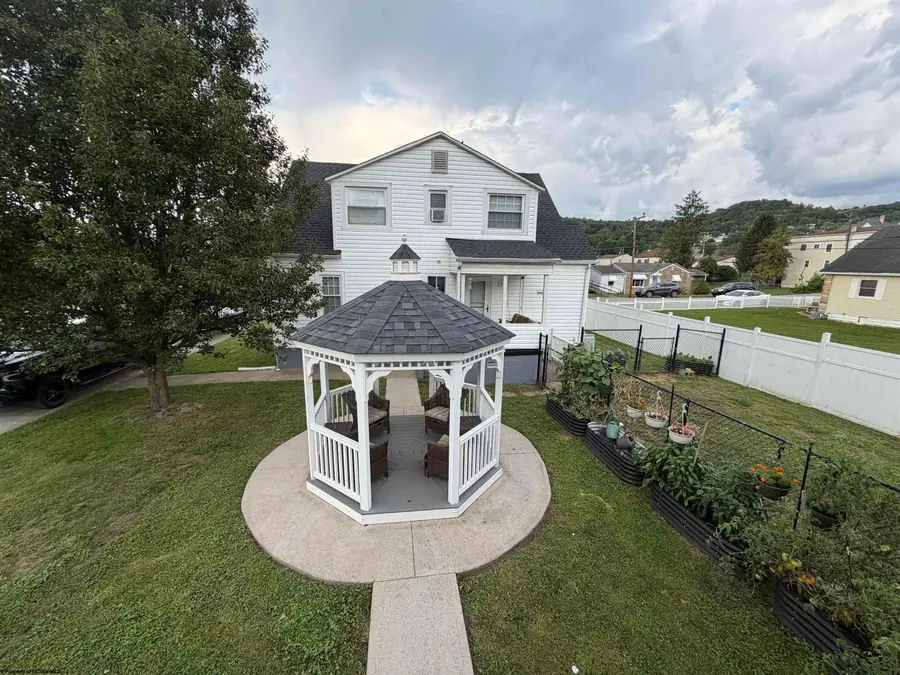 8086 Hazelwood Avenue, Clarksburg, WV 26301 - #2