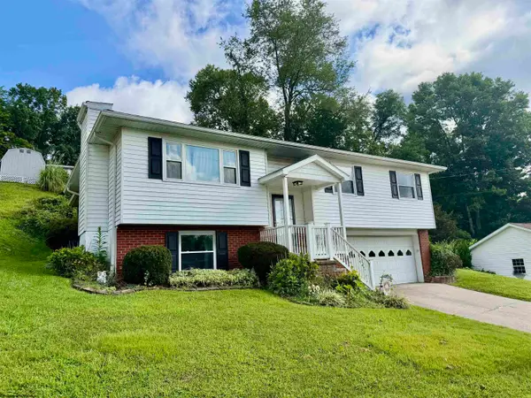 111 Braddock Street, Fairmont, WV 26554