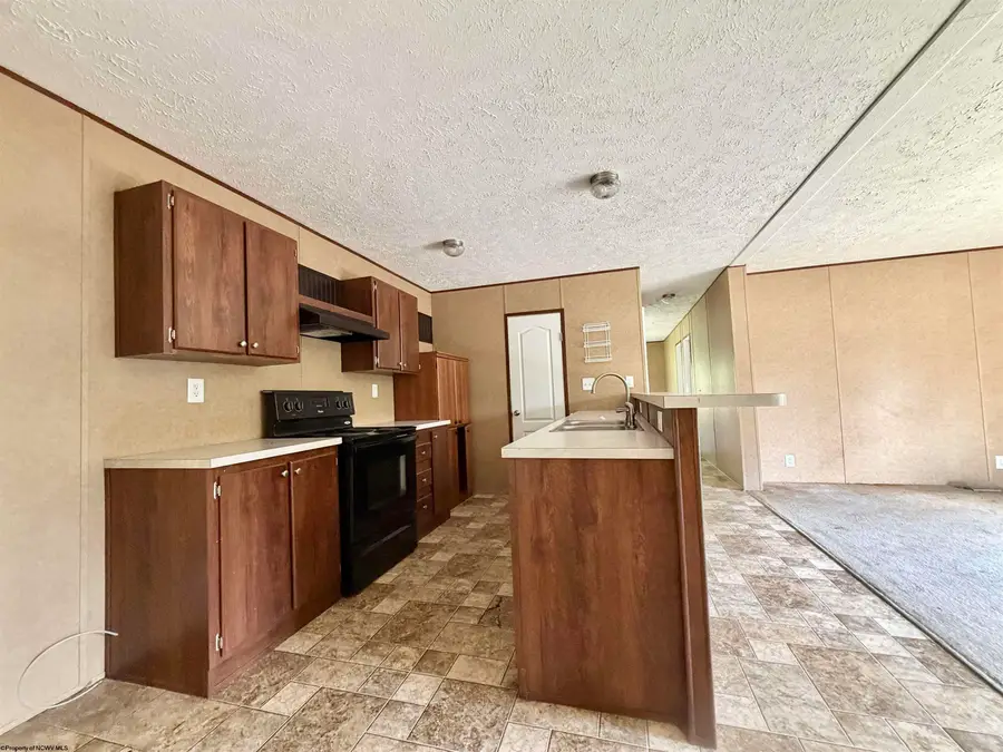 28 Margaret Road, Mannington, WV 26582 - #3