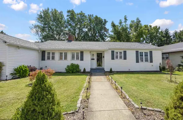 16 Boggess Street, Buckhannon, WV 26201