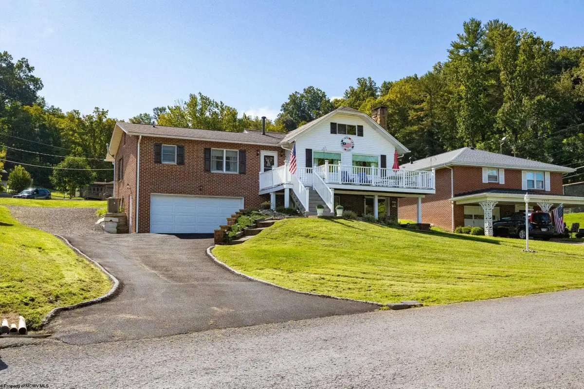1072 Maple Lake Road, Bridgeport, WV 26330 - #1