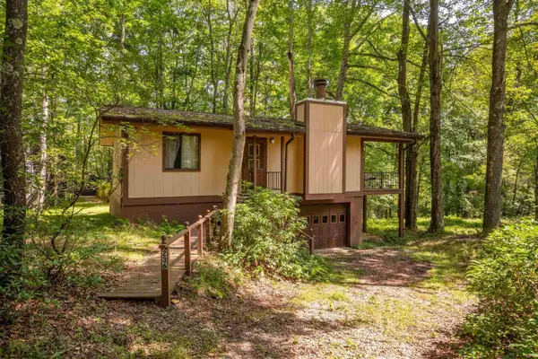 236 Pine Drive, Terra Alta, WV 26764