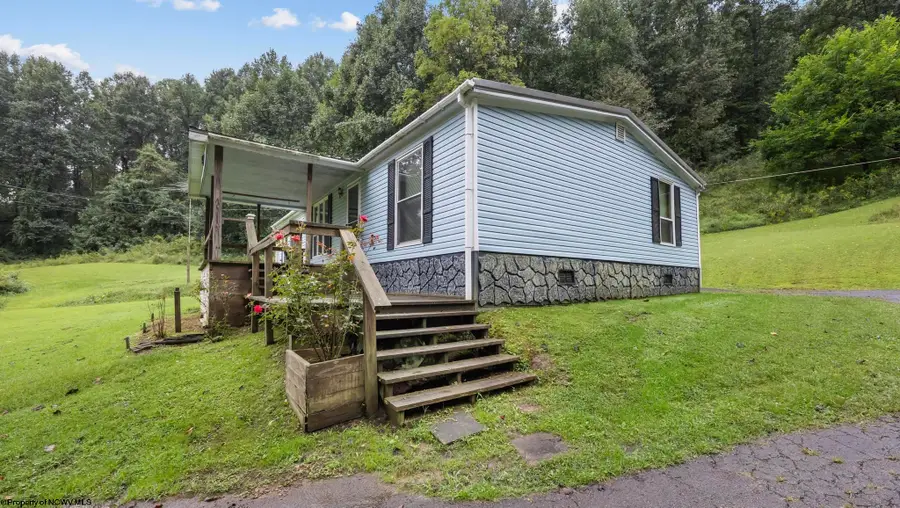 75 Hunters Pen Drive, Weston, WV 26452 - #3