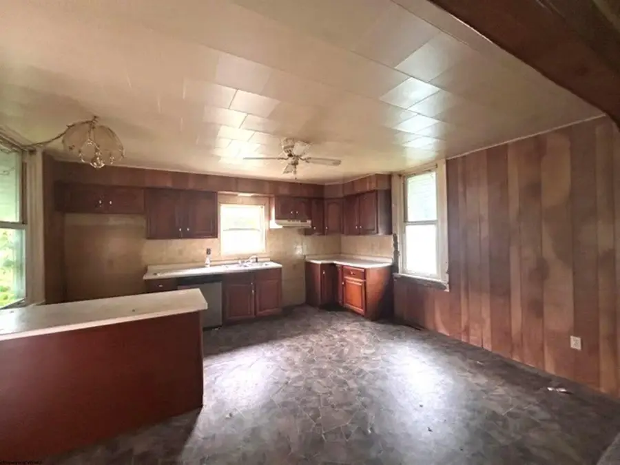 234 Dunn Avenue, Fairmont, WV 26554 - #2