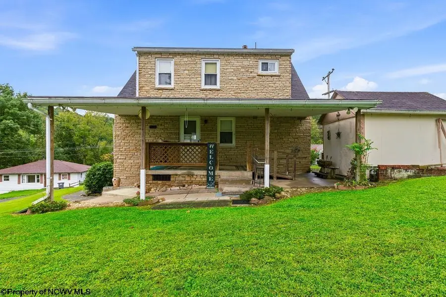 406 Thomas Avenue, Nutter Fort, WV 26301 - #3