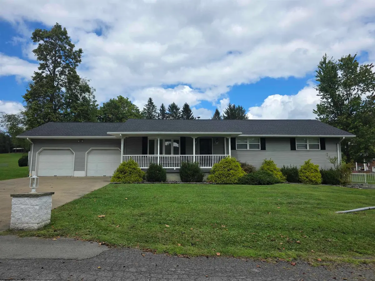 1226 Philli Lane, Shinnston, WV 26431 - #1