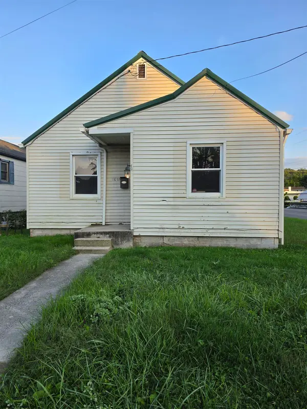 1629 Lavalette Avenue, Elkins, WV 26241