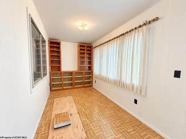 832 Ridgeway Avenue, Morgantown, WV 26505