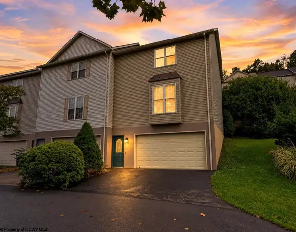 10 CLEAR SPRING Drive, Morgantown, WV 26508