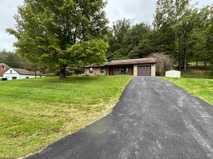 717 Maple Avenue, Philippi, WV 26416 - #2