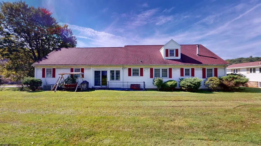 147 REDWOOD Street, Grafton, WV 26354 - #3