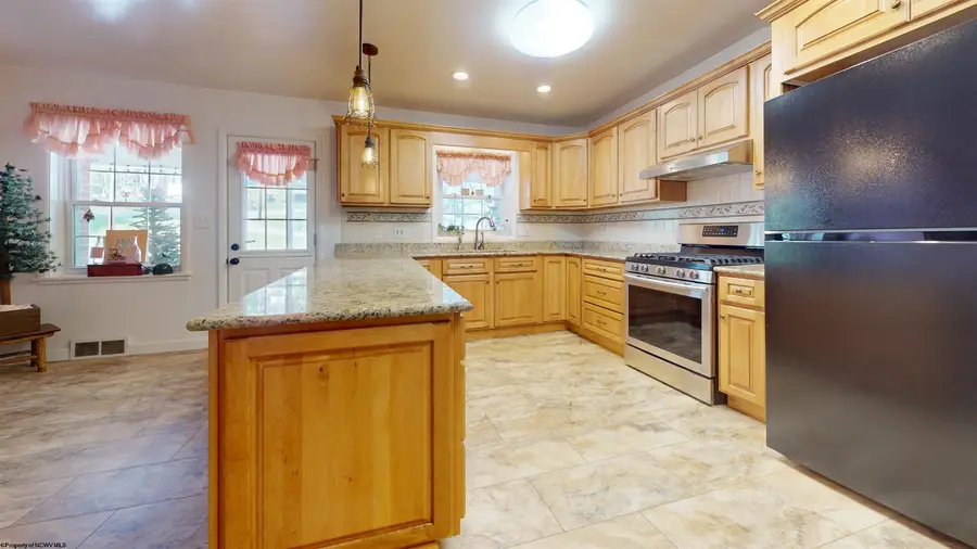 1 Circle Drive, Fairmont, WV 26554 - #2