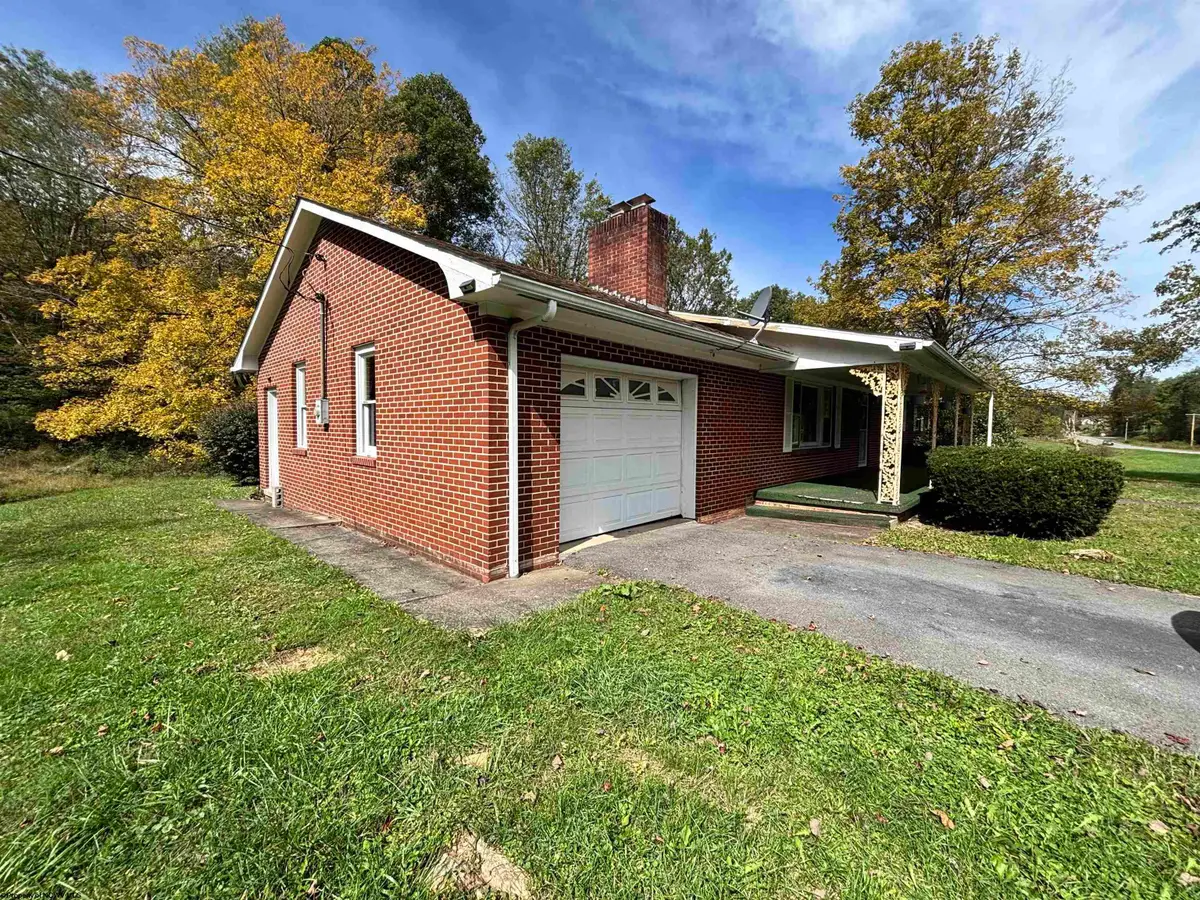 2031 Morgantown Pike, Belington, WV 26250 - #1