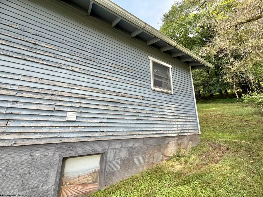 212 Bennett Avenue, Weston, WV 26452 - #2