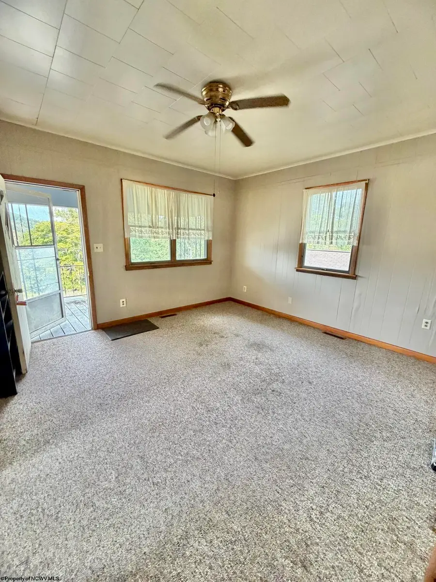 212 Bennett Avenue, Weston, WV 26452 - #3