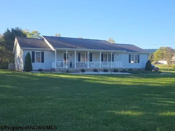 33 Trellis Drive, Gerrardstown, WV 25420-4024