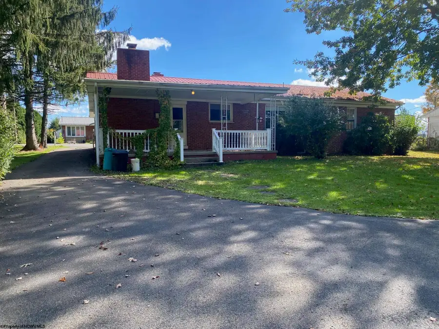 105 Wilton Avenue, Elkins, WV 26241 - #3
