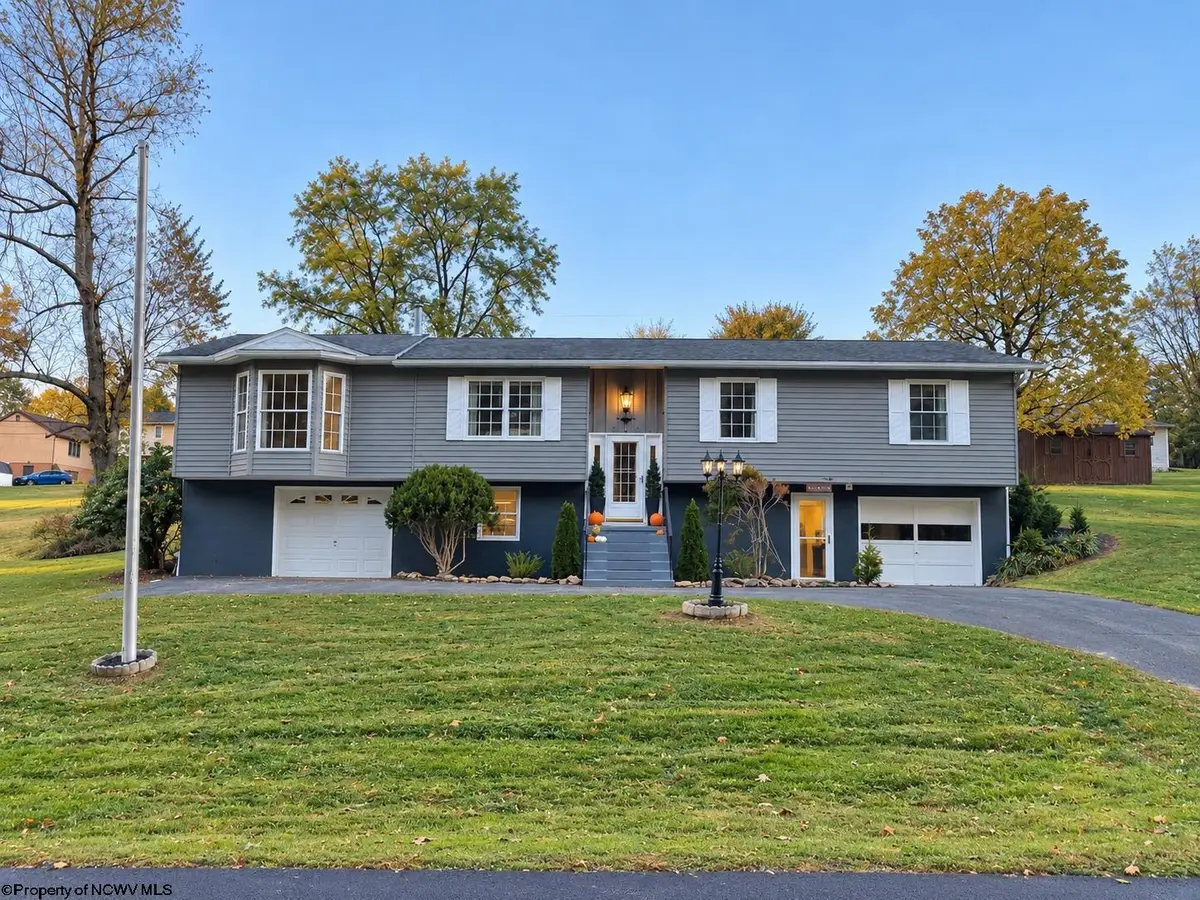 139 CARLSON Drive, Grafton, WV 26354 - #1