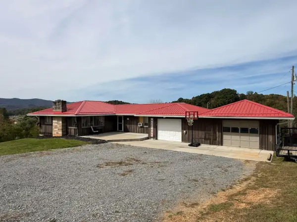 43 Gwenendolyn Drive, Elkins, WV 26241