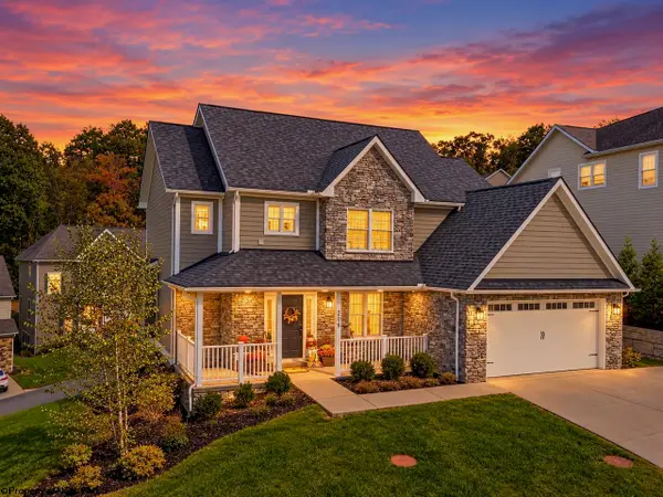 206 Greenview Drive, Morgantown, WV 26508