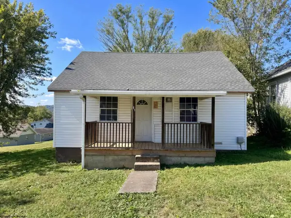 61 Satterfield Street, Rivesville, WV 26588