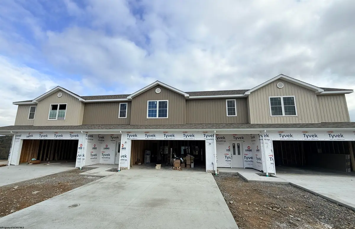 122 Willow Oak Drive, Bridgeport, WV 26330 - #1
