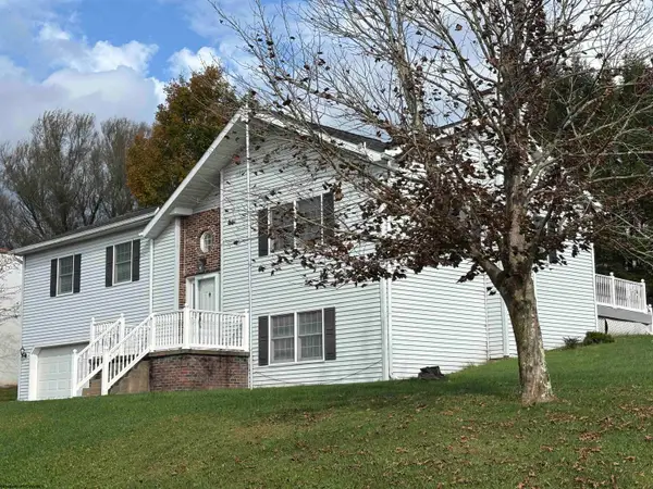 110 Jennifer Lane, Bridgeport, WV 26330-1190