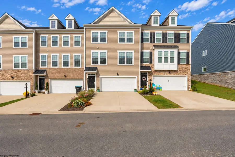 25 Dover Court, Bridgeport, WV 26330 - #2