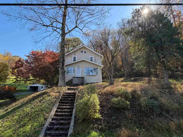 209 Pruntytown Pike, Grafton, WV 26354