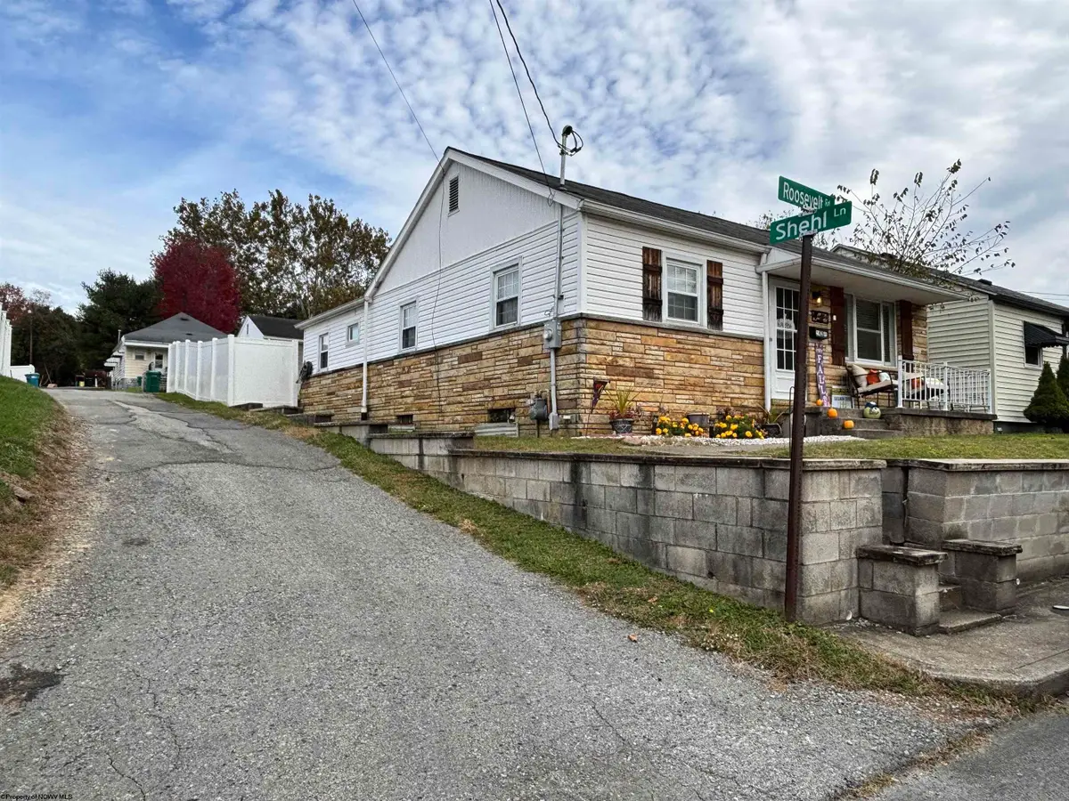 405 Roosevelt Road, Clarksburg, WV 26301 - #1