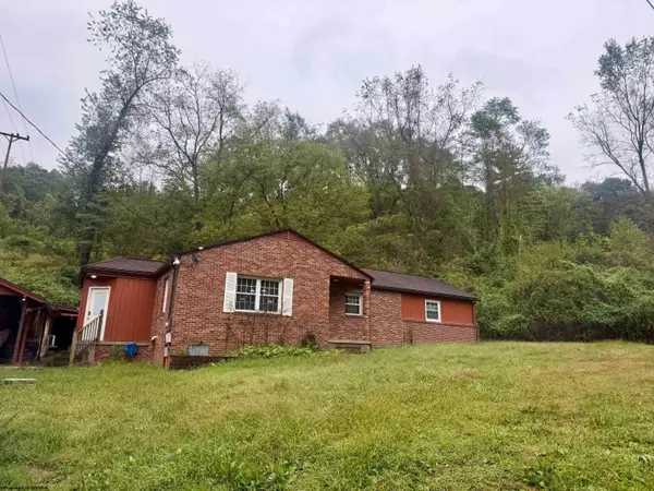 221 hennings Street, Clarksburg, WV 26301